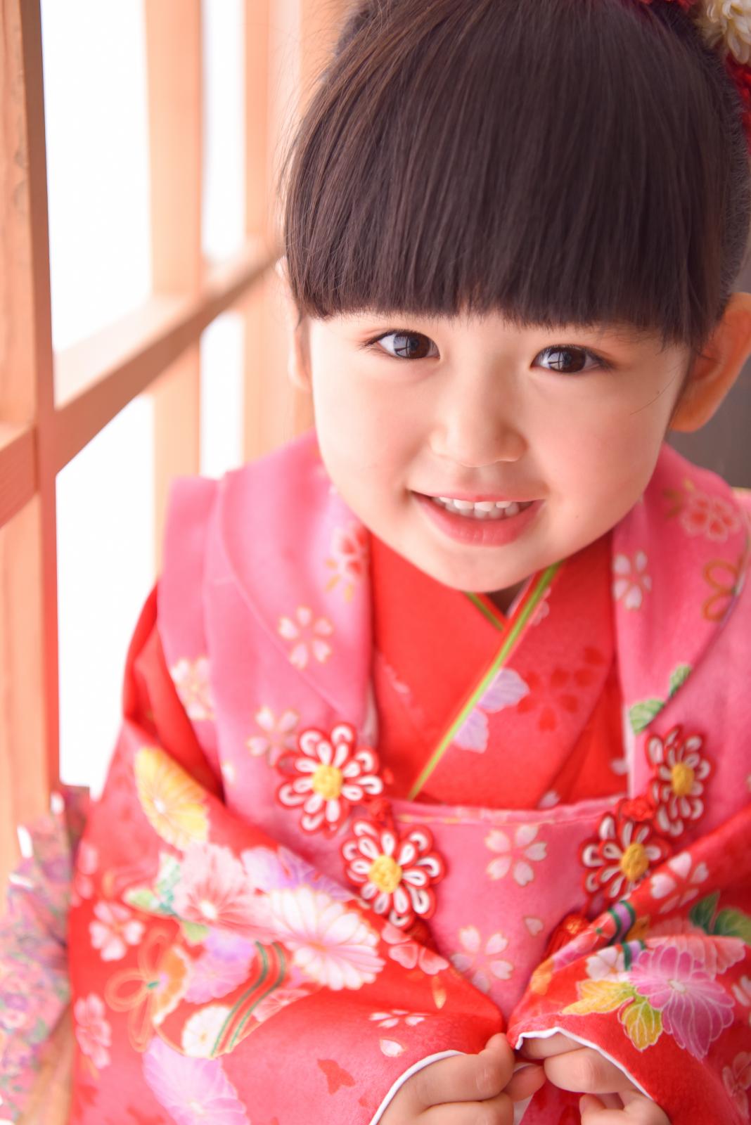 七五三7歳ドレス 浦和店 ブログ 埼玉県さいたま 上尾 浦和 川越の写真スタジオ ミルフィーユ マタニティ ベビー 七五三 成人式 ウエディング 家族の撮影に